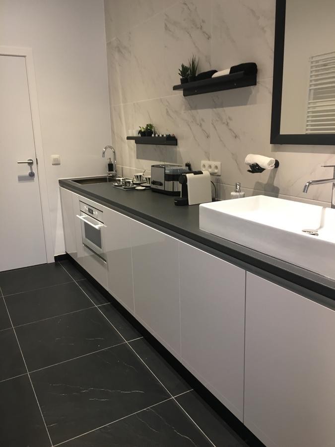 Les Lofts De Styliste Aparthotel Saint-Gilles Bagian luar foto