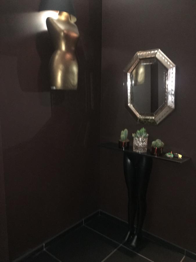 Les Lofts De Styliste Aparthotel Saint-Gilles Bagian luar foto