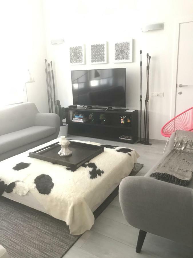 Les Lofts De Styliste Aparthotel Saint-Gilles Bagian luar foto