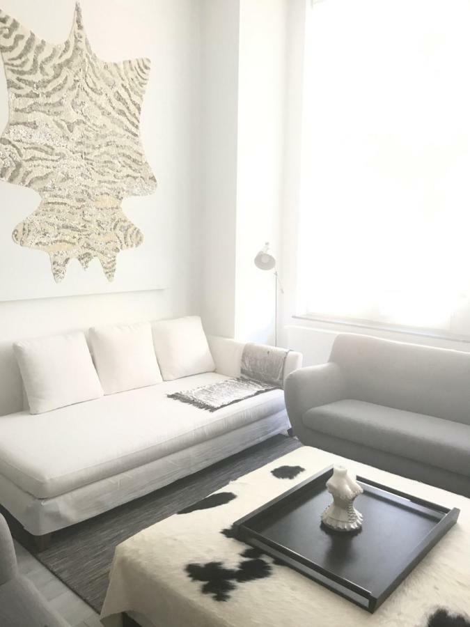 Les Lofts De Styliste Aparthotel Saint-Gilles Bagian luar foto