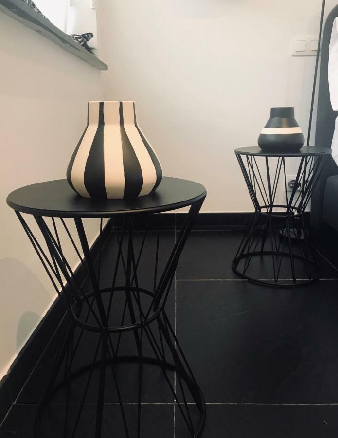 Les Lofts De Styliste Aparthotel Saint-Gilles Bagian luar foto